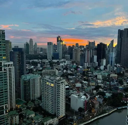 The Serene Escape Rockwell Makati View 1br *