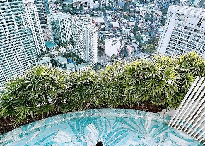 The Serene Escape Rockwell Makati View 1br *